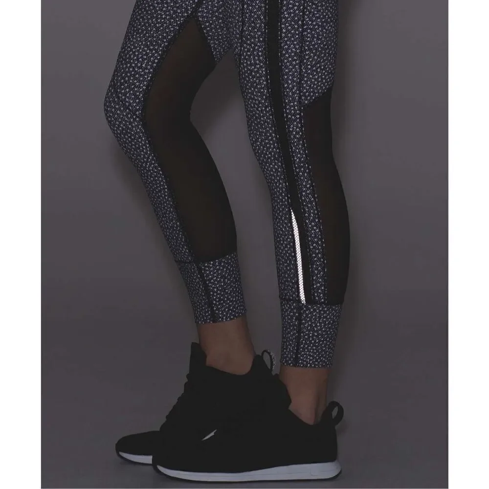 Womens Lululemon Hit It 7/8 Tight